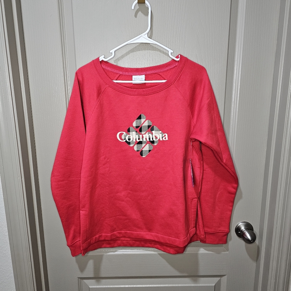 Womens Columbia Pullover Sweatshirt. Size small.